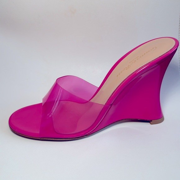 Futura Wedge Mules Size 38